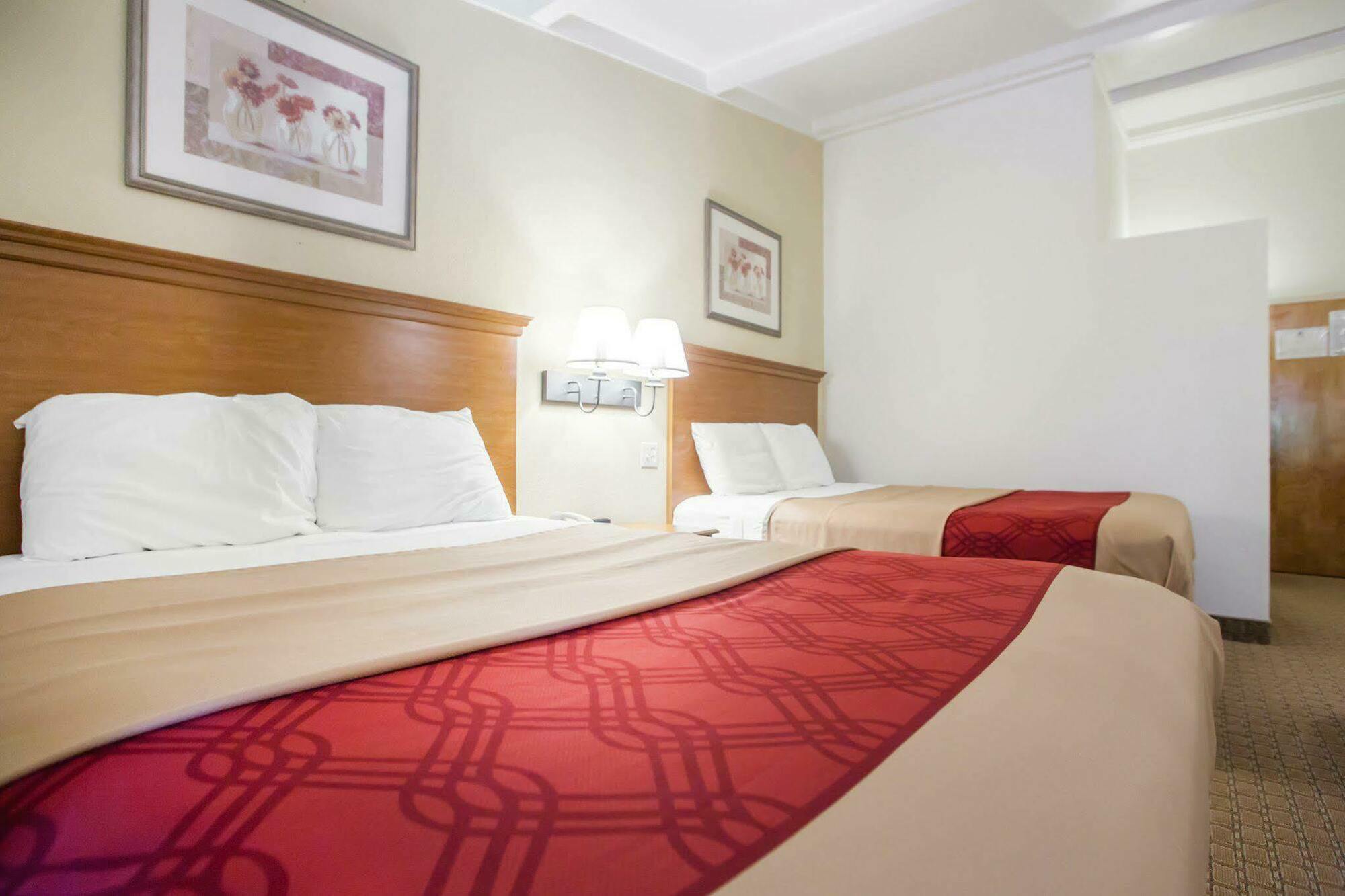 Mho Hotel Bordentown Kültér fotó